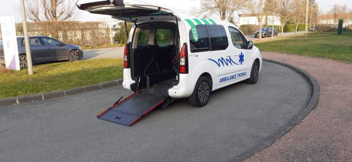 Transport personne à mobilité réduite Roanne